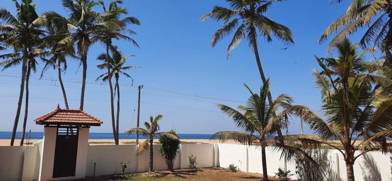 Poovar Sea View Rooms And Boating Family & Couple Only Eksteriør billede