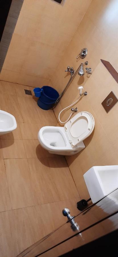 Poovar Sea View Rooms And Boating Family & Couple Only Eksteriør billede