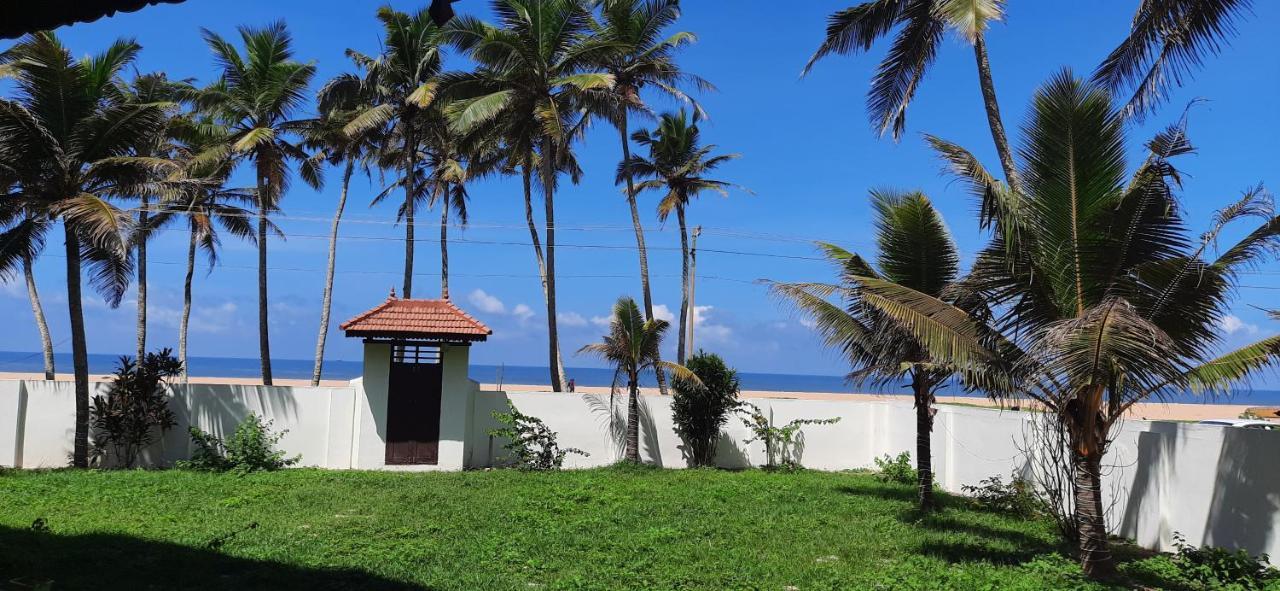 Poovar Sea View Rooms And Boating Family & Couple Only Eksteriør billede